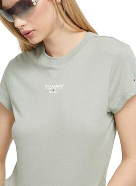 Camiseta Tommy Jeans Essential Logo Verde Mujer