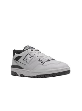 Zapatillas New Balance 550 blancas y negras para hombre.