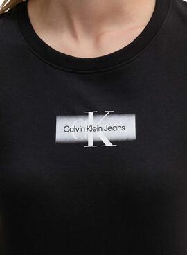 Camiseta Calvin Klein Jeans Faded Monologo negro para mujer