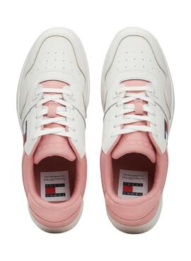 Zapatillas Tommy Jeans Basket retro rosa y blanco para mujer