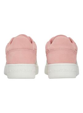 Zapatillas Tommy Jeans Basket retro rosa y blanco para mujer