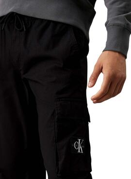 Pantalón cargo Calvin Klein Jeans washed negro para hombre