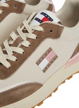 Zapatillas Tommy Jeans Tech Runner Essential beige para mujer