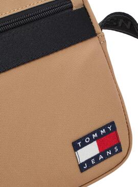 Bolso Tommy Jeans Daily Reporter tostado para hombre