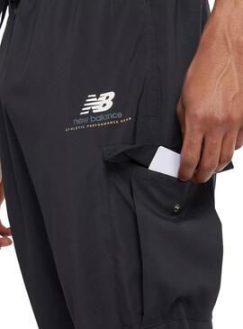 Pantalón New Balance Athletic Performance negro para hombre