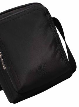 Bolso Calvin Klein Reporter NY negro para hombre