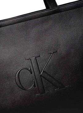 Bolso Calvin Klein Jeans Sculpted tote negro para mujer