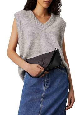 Bolso Calvin Klein Jeans Pouch negro para mujer