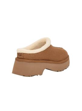 Zuecos UGG New Heights camel para mujer