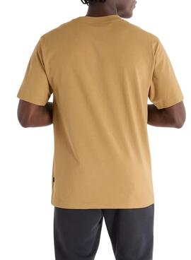 Camiseta New Balance Grandma tostado para hombre