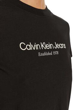 Camiseta Calvin Klein Jeans Baby tee negro para mujer