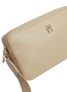 Bolso Tommy Hilfiger Monotype TH camera beige para mujer