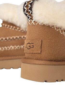 Botas UGG Classic Ultra Mini Alpine camel para mujer