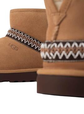 Botas UGG Classic Mini Crescent camel para mujer