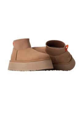 Botas UGG Classic Mini Dipper camel para mujer