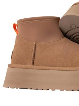 Botas UGG Classic Mini Dipper camel para mujer