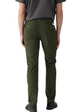 Pantalones Levis XX Chino Standard Taper de pana verde para hombre