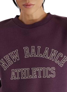 Sudadera New Balance Graphic Fleece Crew morado para mujer