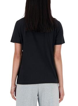 Camiseta New Balance Essential negro para mujer