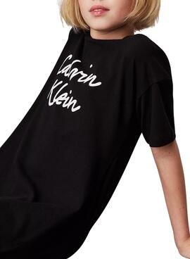 Vestido camisero Calvin Klein Oversized negro niña